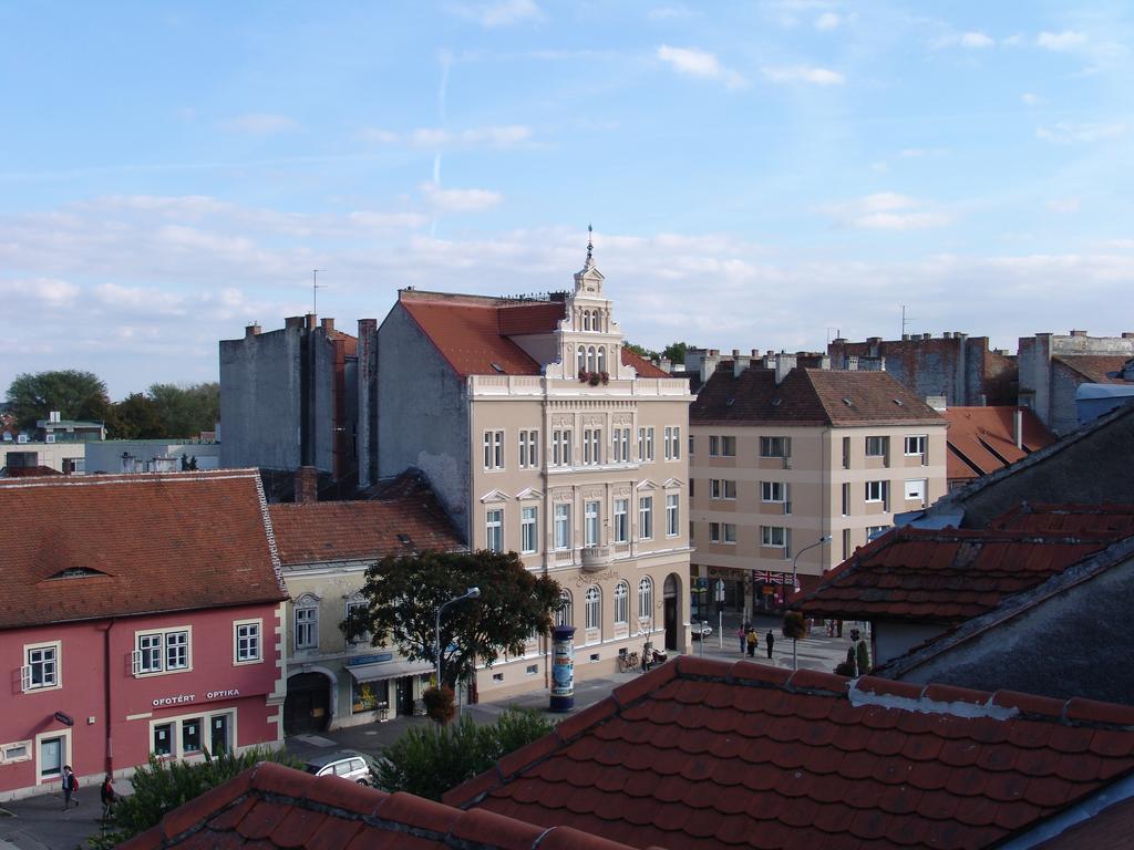 Apartamento Luna City Apartman Sopron Exterior foto